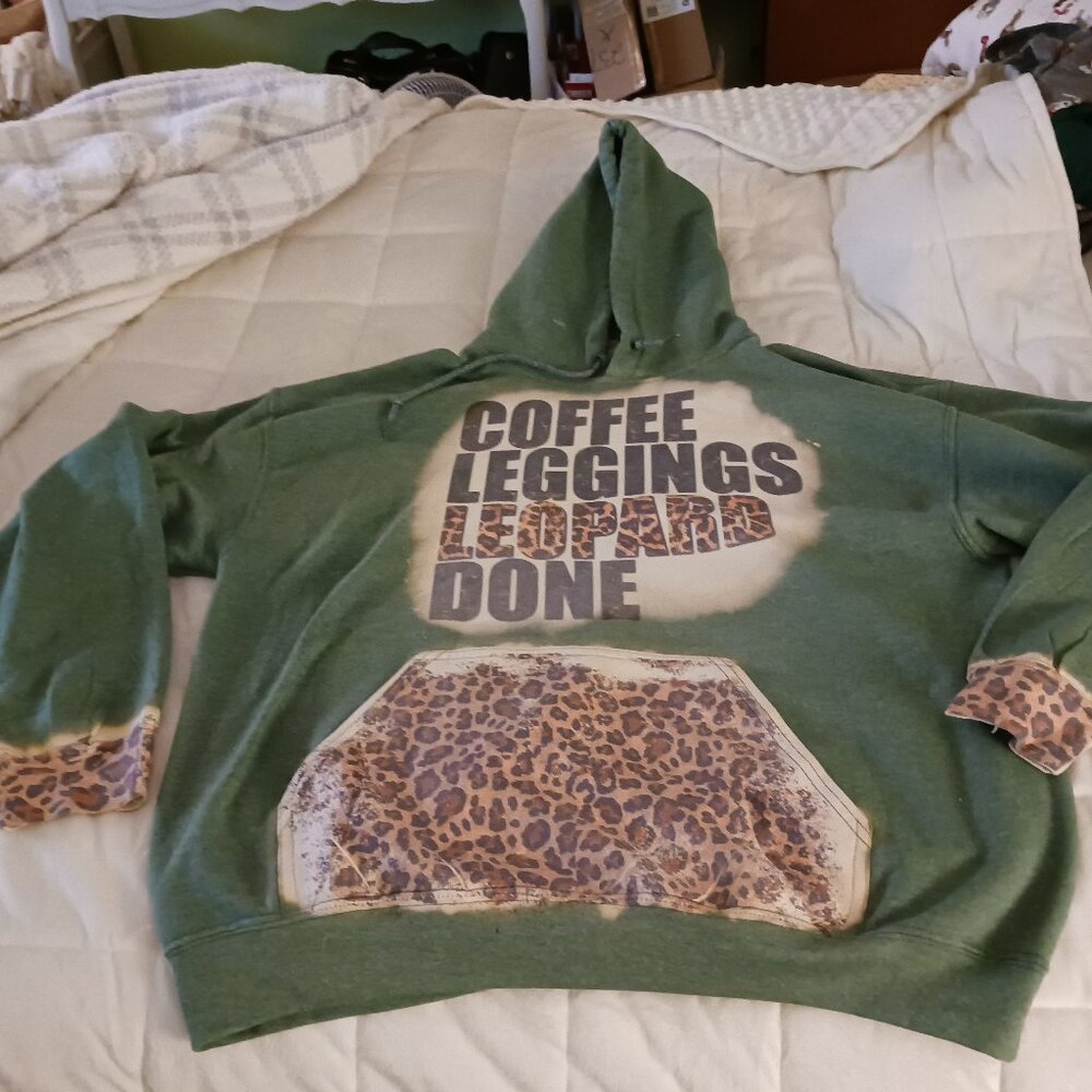 Coffee Themed Sweatshirt Size Large